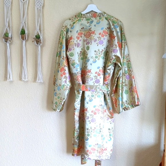 Metallic Jaquard Golden Roses Smoking Housecoat Robe OS - Picture 6 of 15
